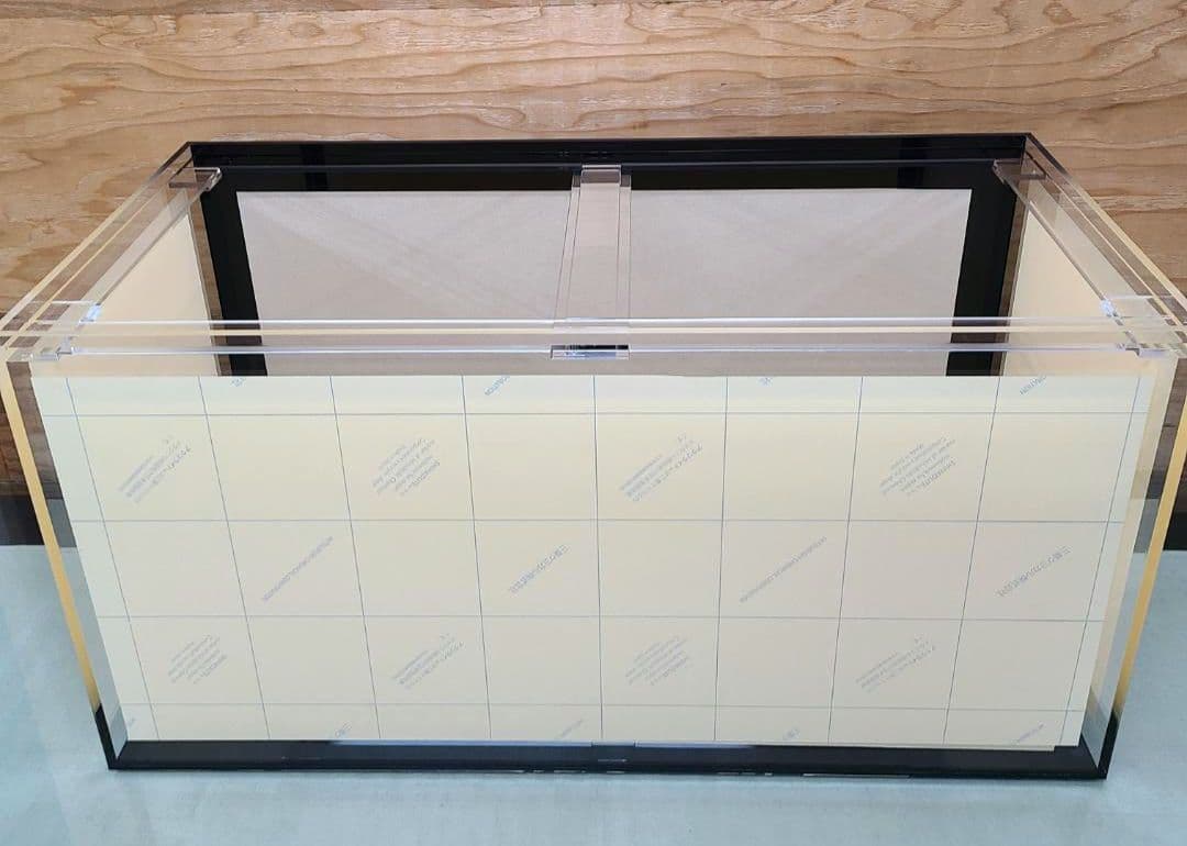 アクリル水槽　900×450×450 8\5ミリ