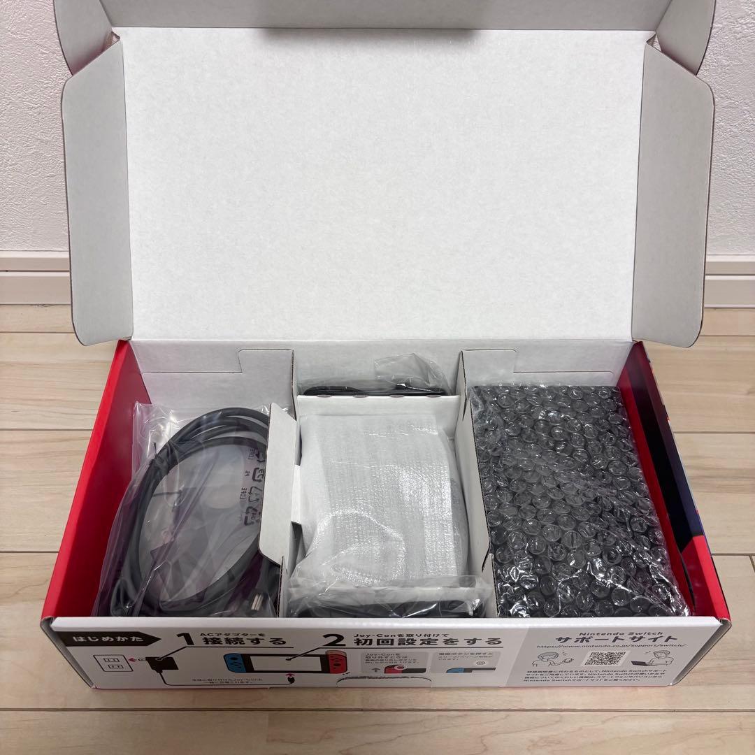 【未使用に近い】バッテリー強化版　Nintendo Switch スイッチ　本体