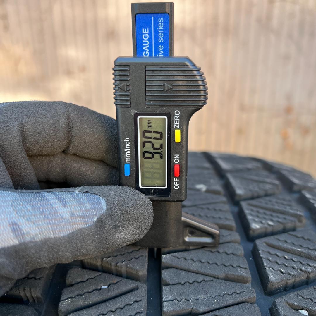 【2022年40週スタッドレス】ブリザックDM-V3 255/45R20