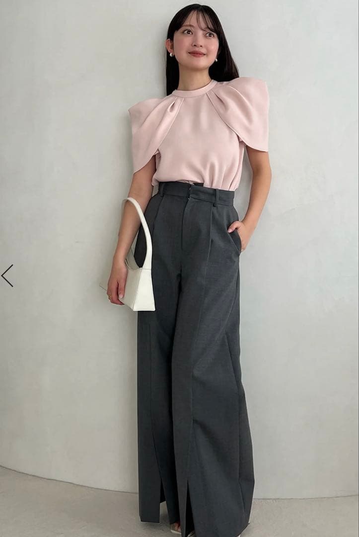 アニュアンス フォルムショルダーブラウス　ピンク