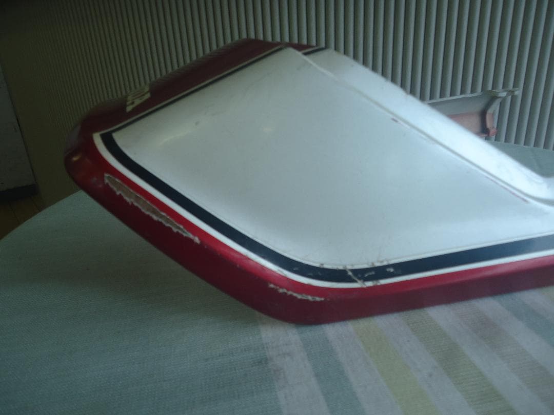 ホンダ　CBX400F　中古テールカウル　白赤　純正