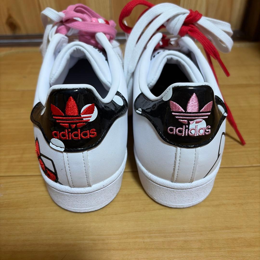 adidas SUPERSTAR ハローキティコラボ