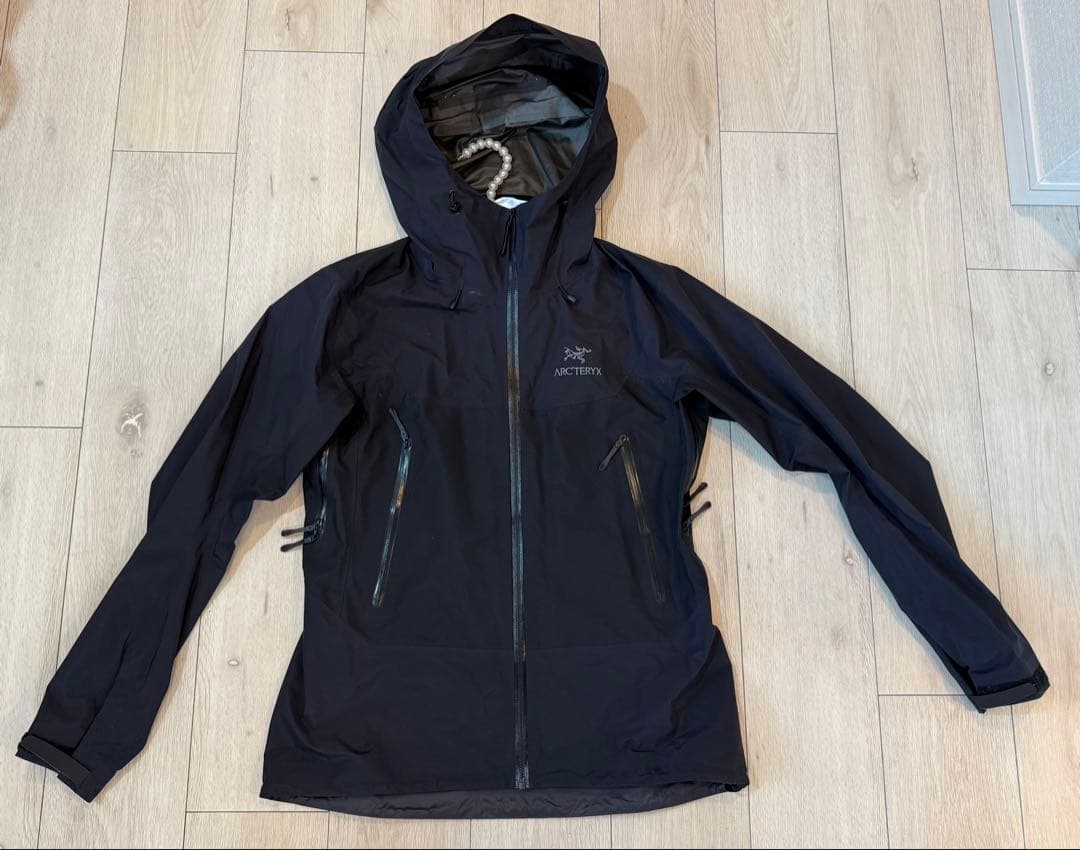 蒲焼きARC'TERYX ベータ LT ブラック ジャケット　レディース