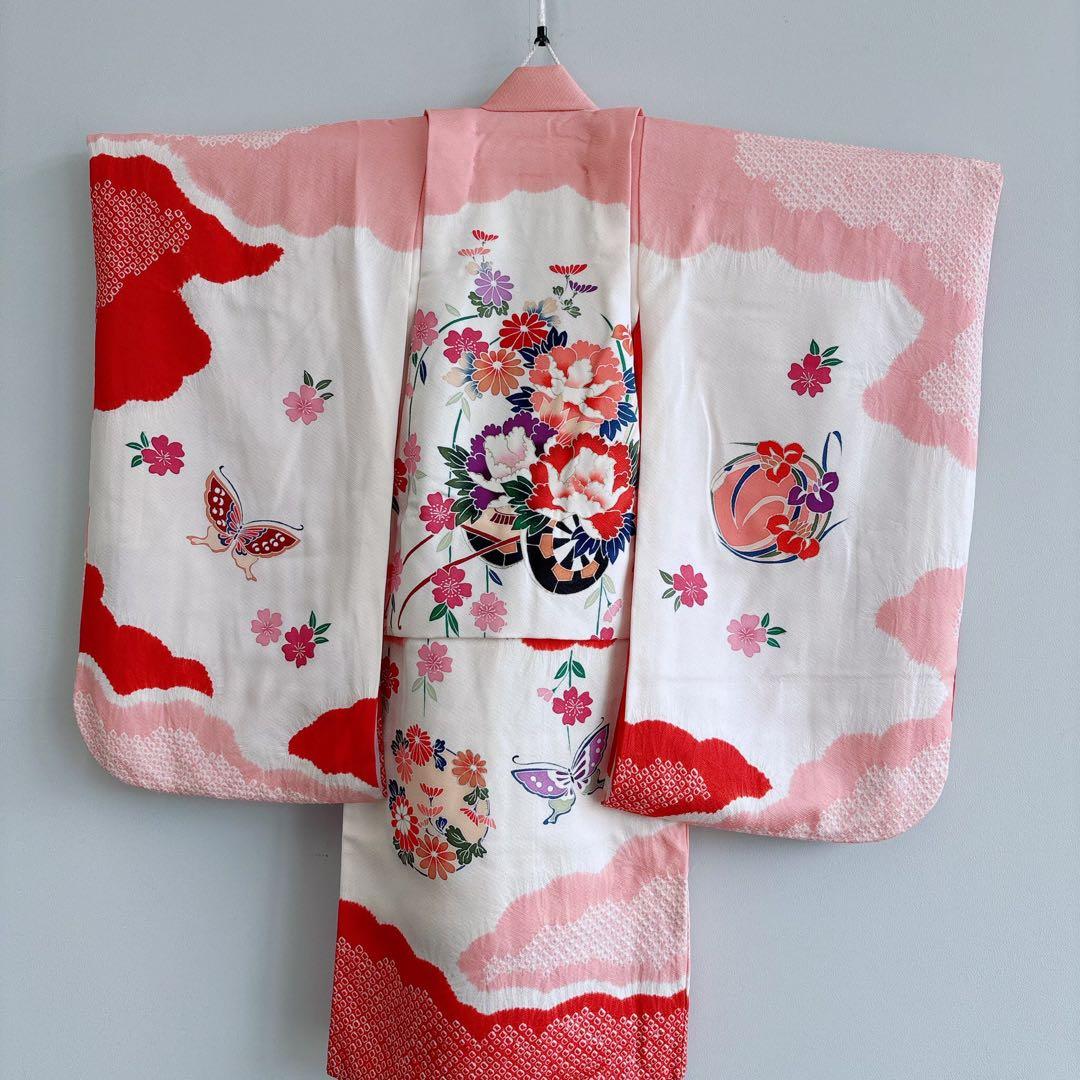 七五三　３歳女の子　産着リメイク　きもの長襦袢　しぼり　ピンク白赤　蝶　7040