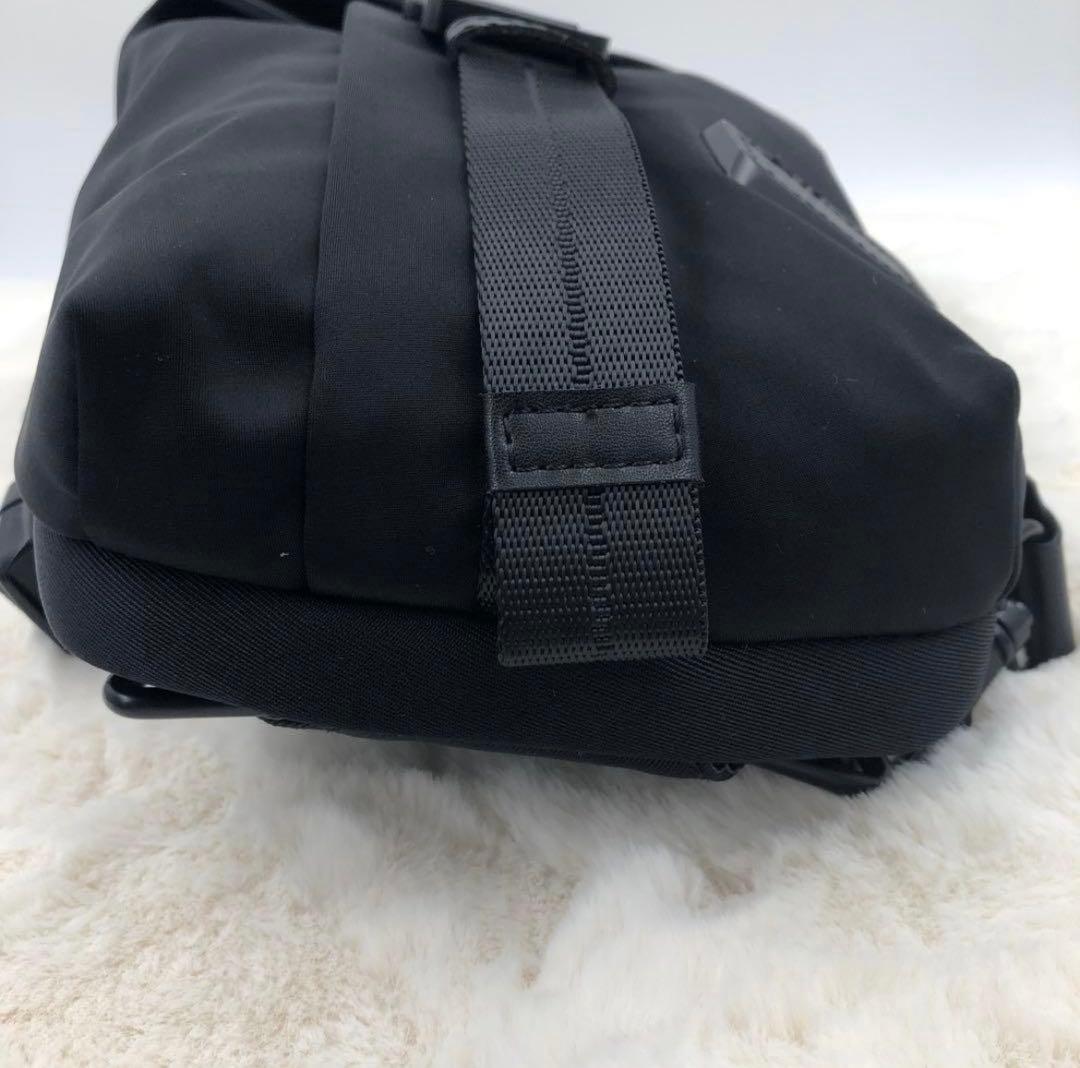 TUMI ボディバッグ ブラック