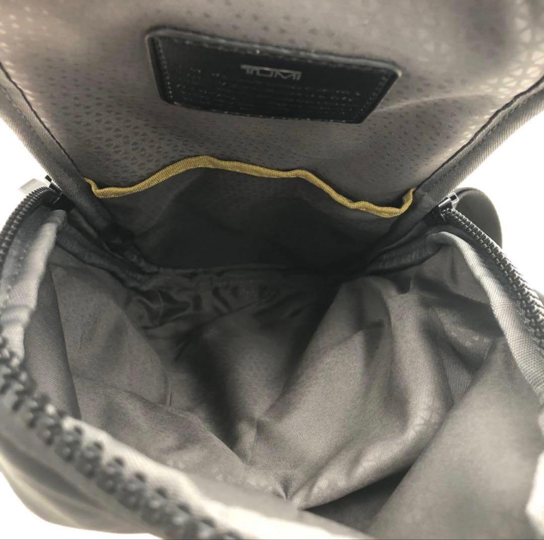 TUMI ボディバッグ ブラック