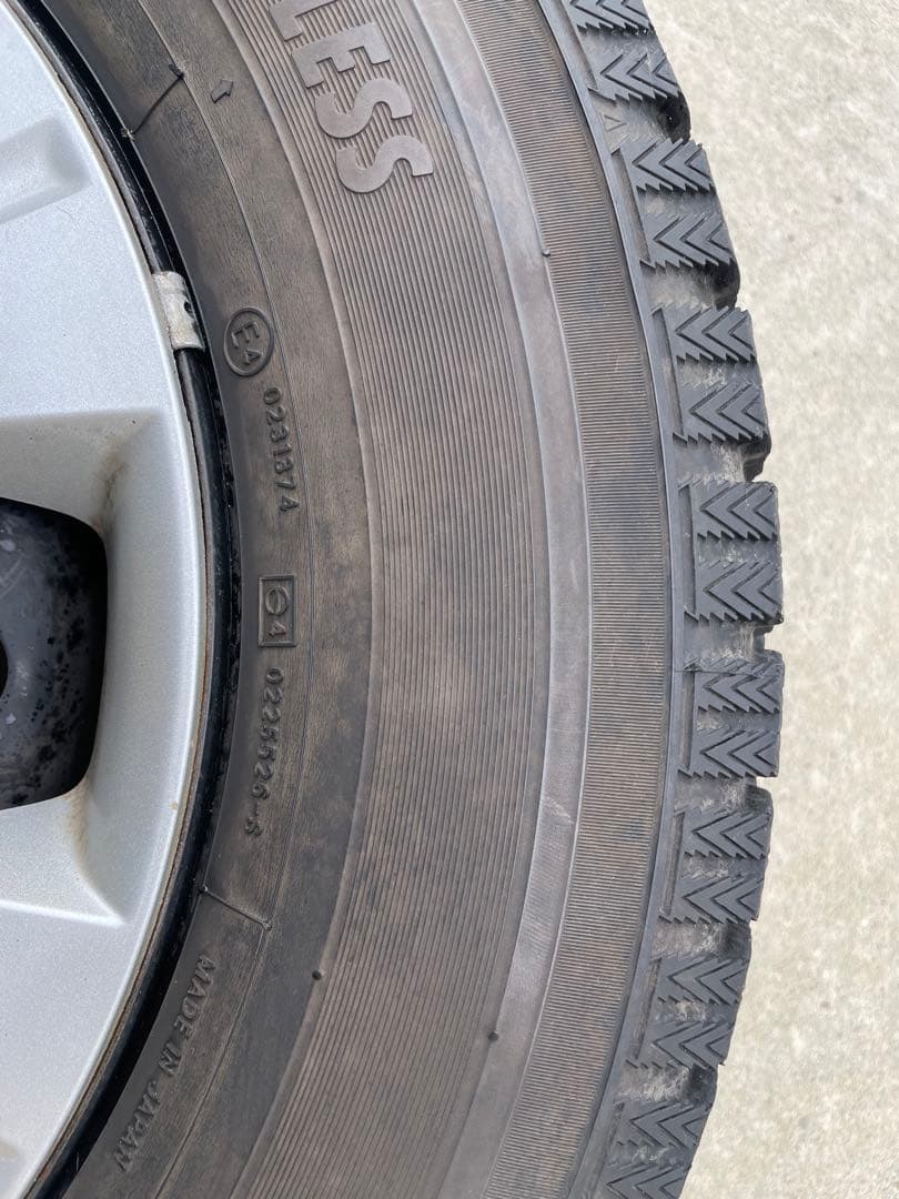 ホンダ フリードスタッドレスタイヤ 185/70R14