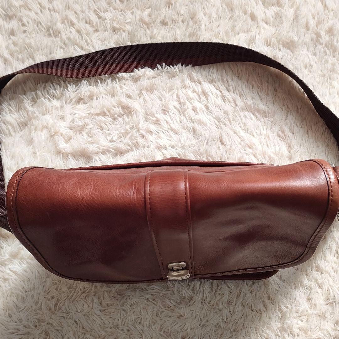 aniary/アニアリ ブラウンレザーショルダーバッグ ターンロック