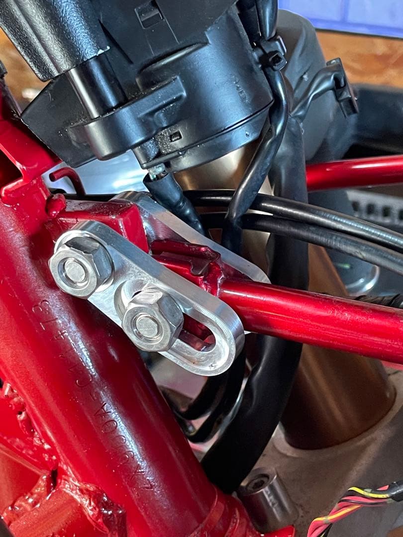 GPz900R★アッパーカウルアジャスタブルダウンステー