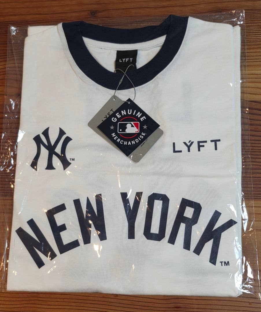 【LYFT/完売品】 MLB ニューヨークヤンキース　タンクトップ Lサイズ