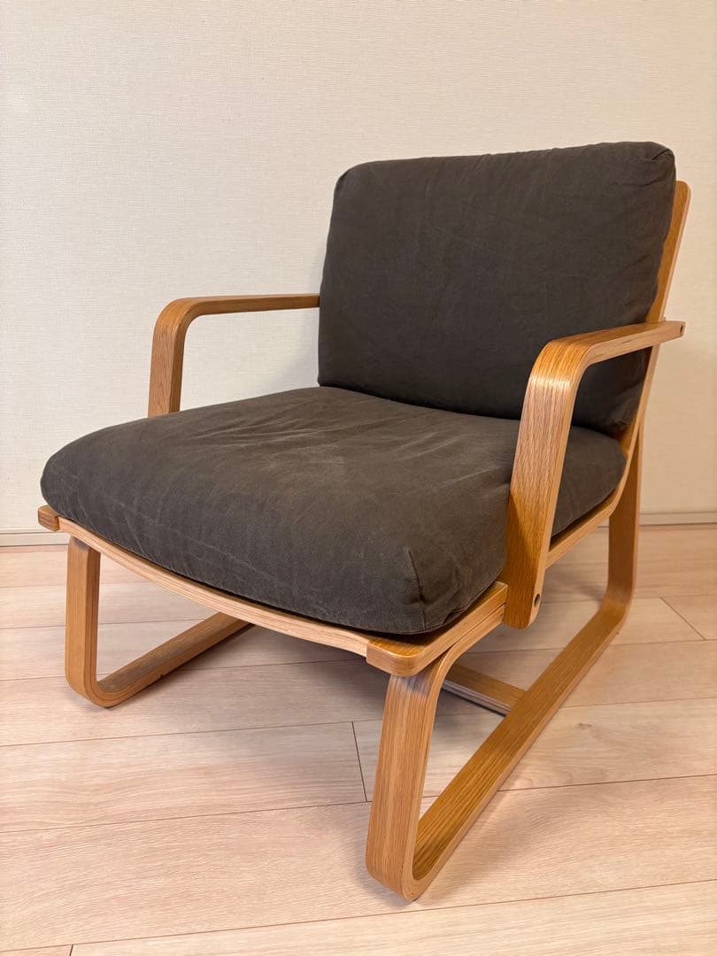 無印良品リビングでもダイニングでも使える　ソファチェア　オーク材　①