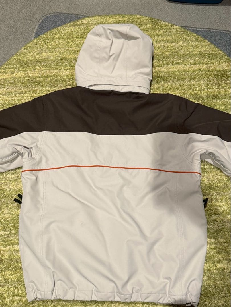 最終お値下げ！　12/11まで　ウェア　スノーボードMサイズ　定価52,000円