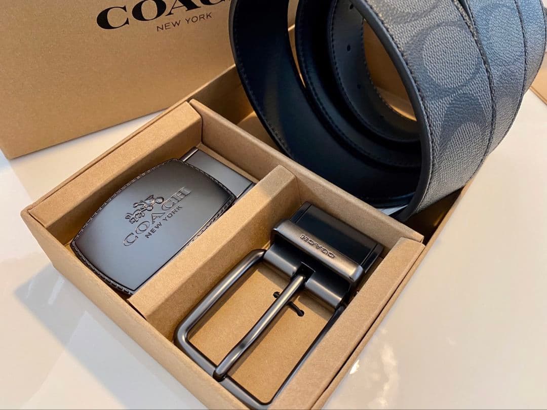SALE♪コーチ　新品　リバーシブルベルト　馬車バックルセット