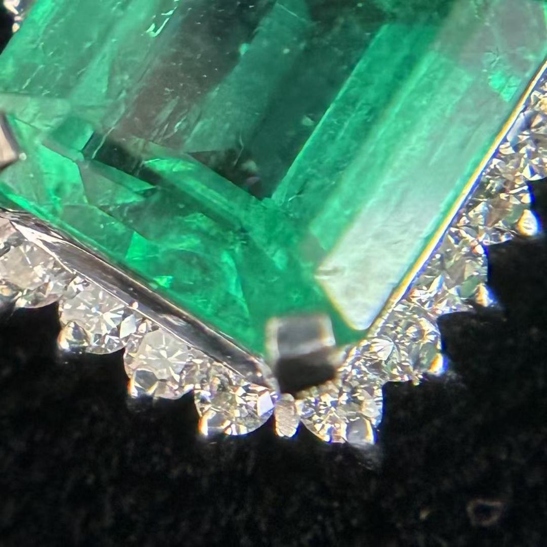 Pt900 2ct+エメラルド ダイヤモンド ペンダント