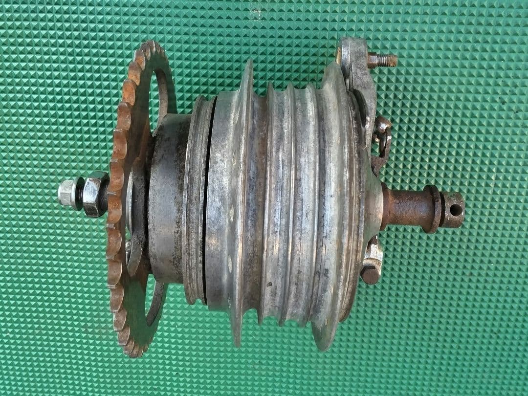 ホンダカブC100リヤブレーキ