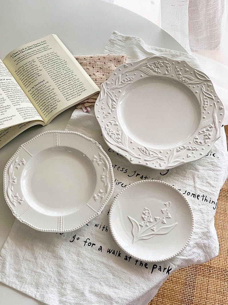 イタリアで購入 ホワイト花柄 浮彫り皿セット 3点セット 新品未使用
