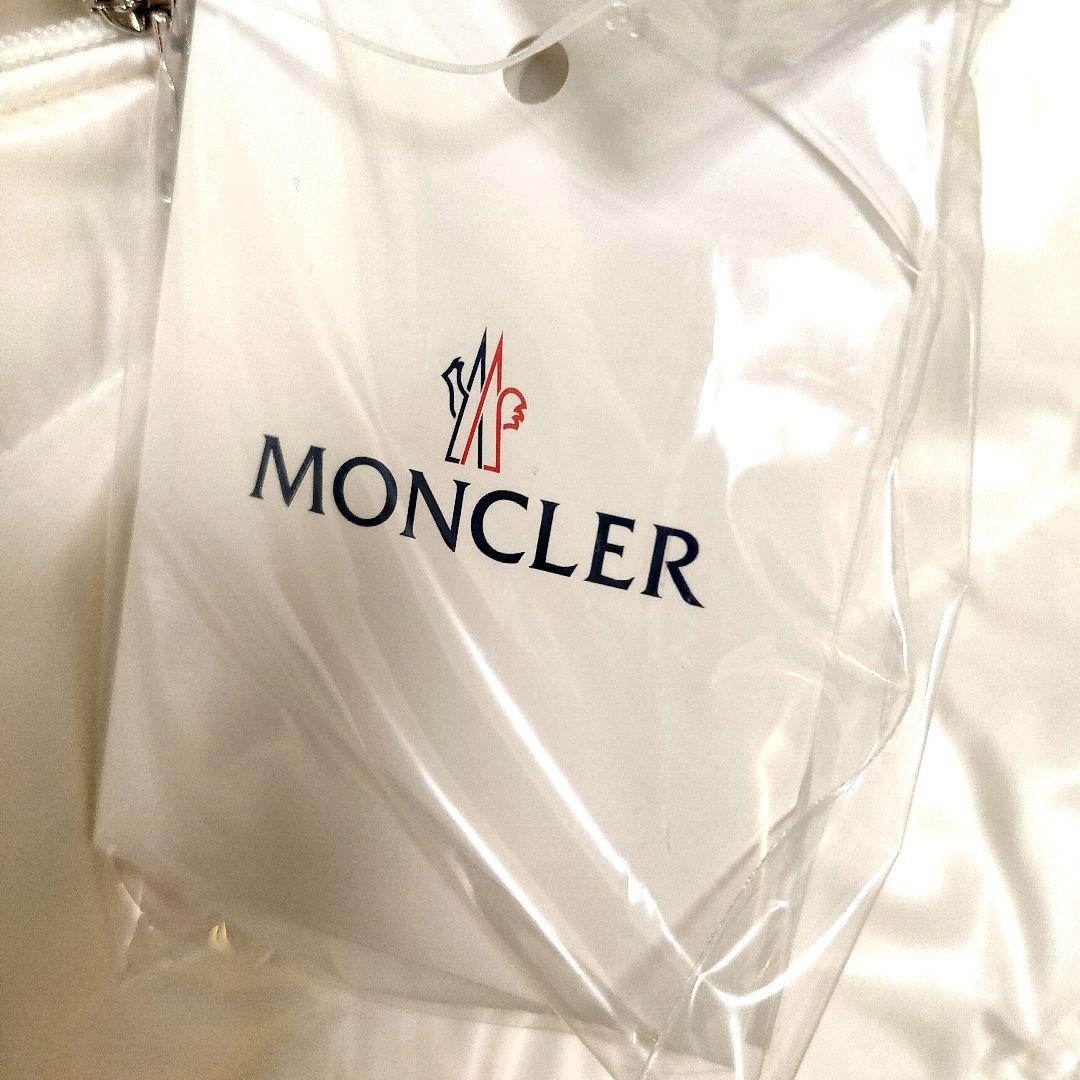 MONCLER 付属品有り！真っ白で可愛い！レア色！モンクレール　ダウン ベスト