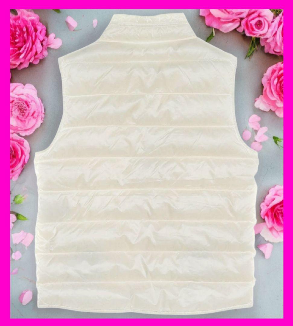 MONCLER 付属品有り！真っ白で可愛い！レア色！モンクレール　ダウン ベスト
