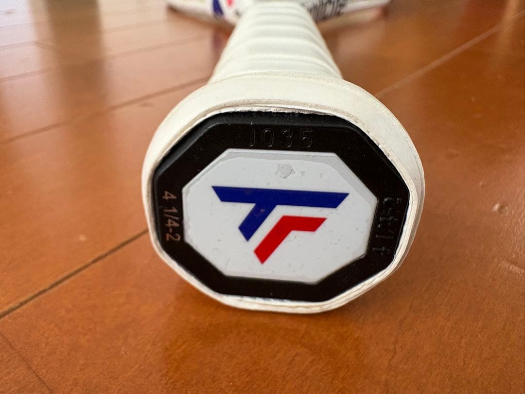 Tecnifibre T-Fight 300 Grip:2 2025年モデル