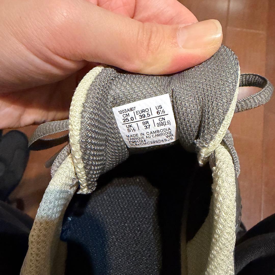 靴 ASICS GEL-DS TRAINER 14/1203A607.020