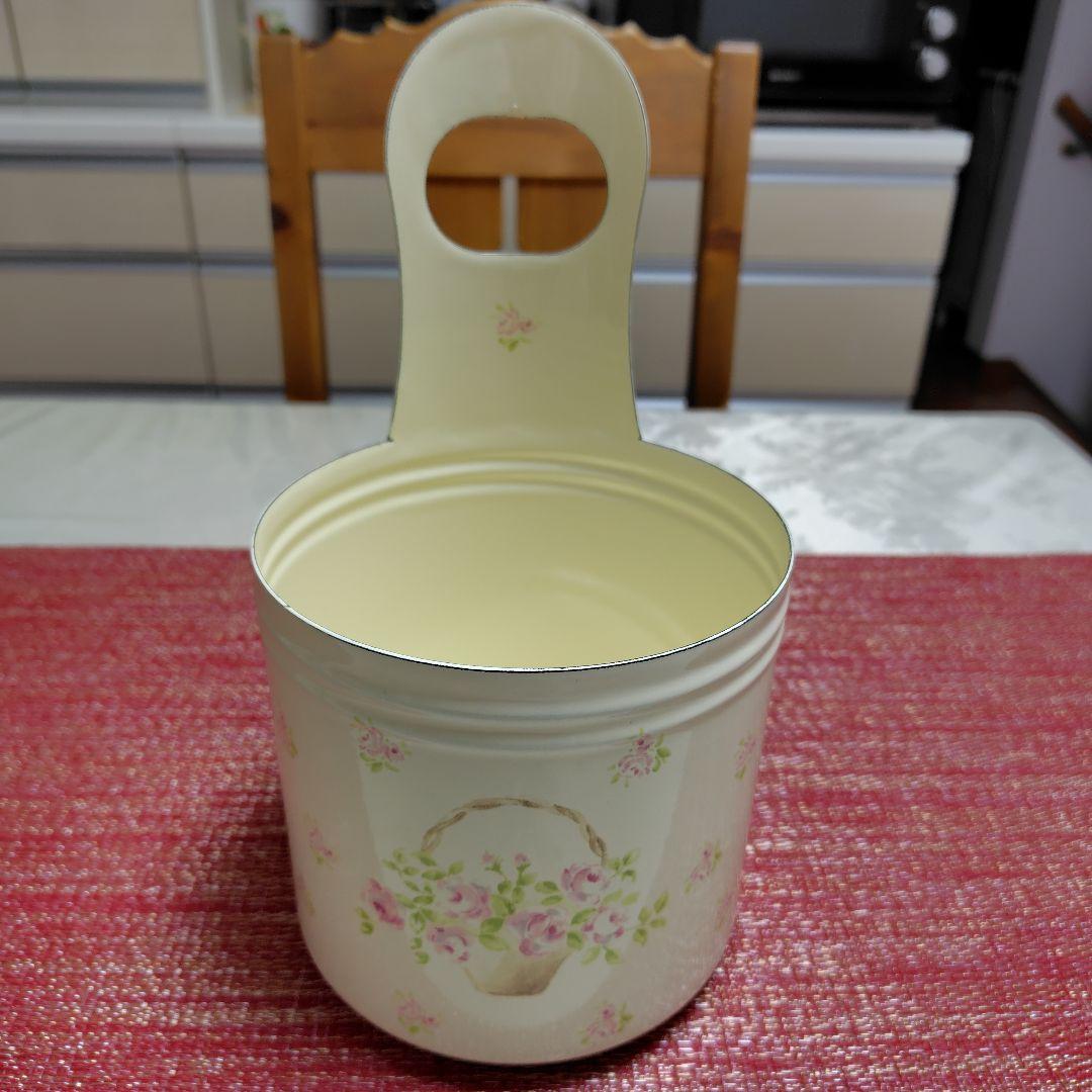 お値下げ！イマン　ローズバスケット アンティークホルダー　ホーロー