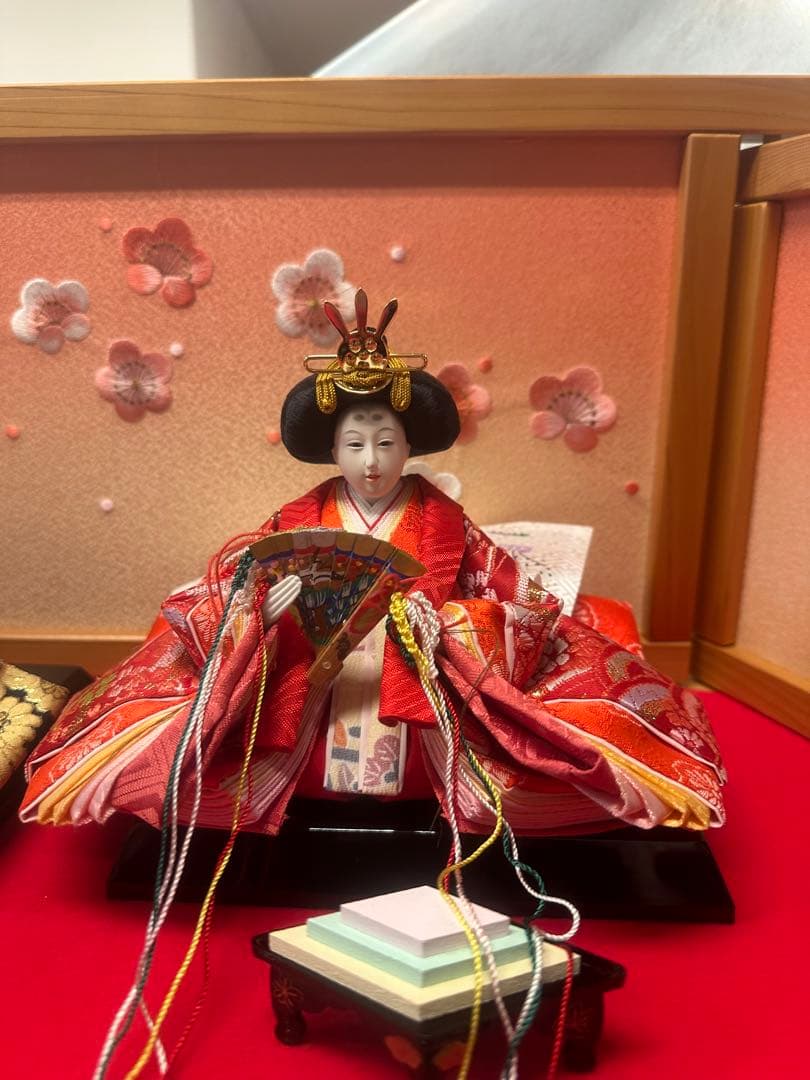 三段五人飾り 雛人形セット 木製台屏風付き （親王飾り＋三人官女／道具一式）