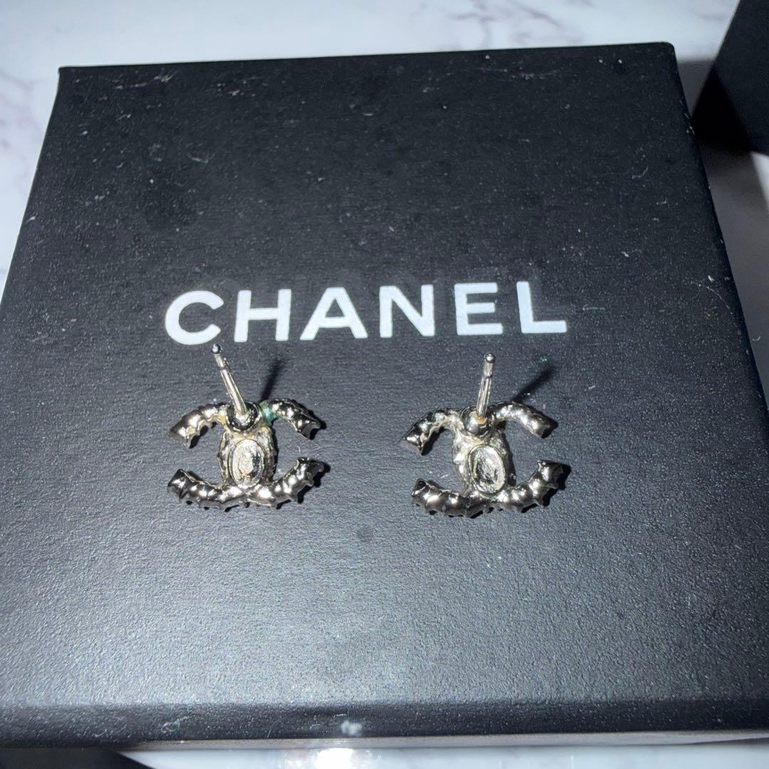 CHANEL レディースピアス 両耳
