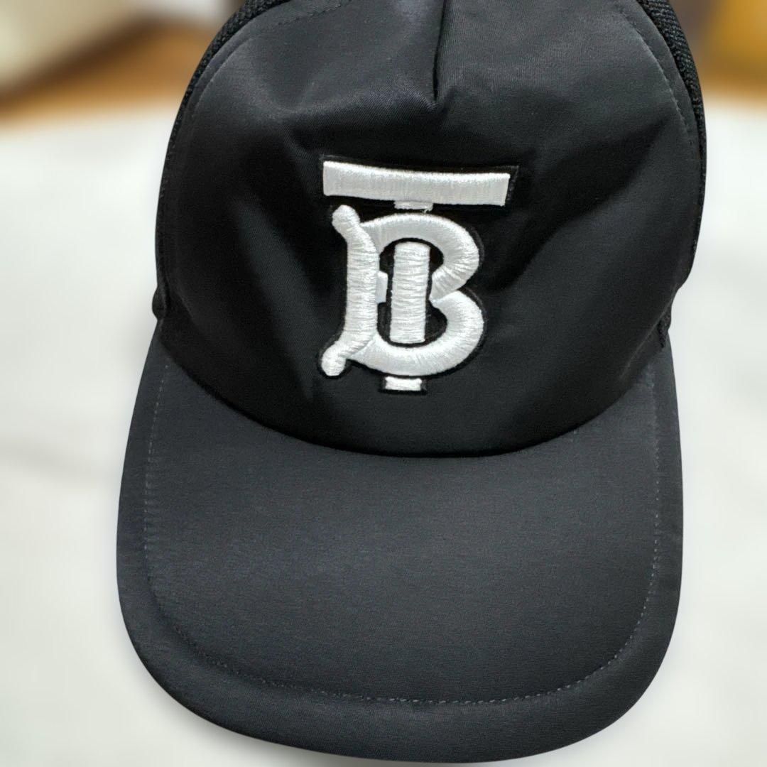 美品未使用BURBERRY ブラック キャップ M