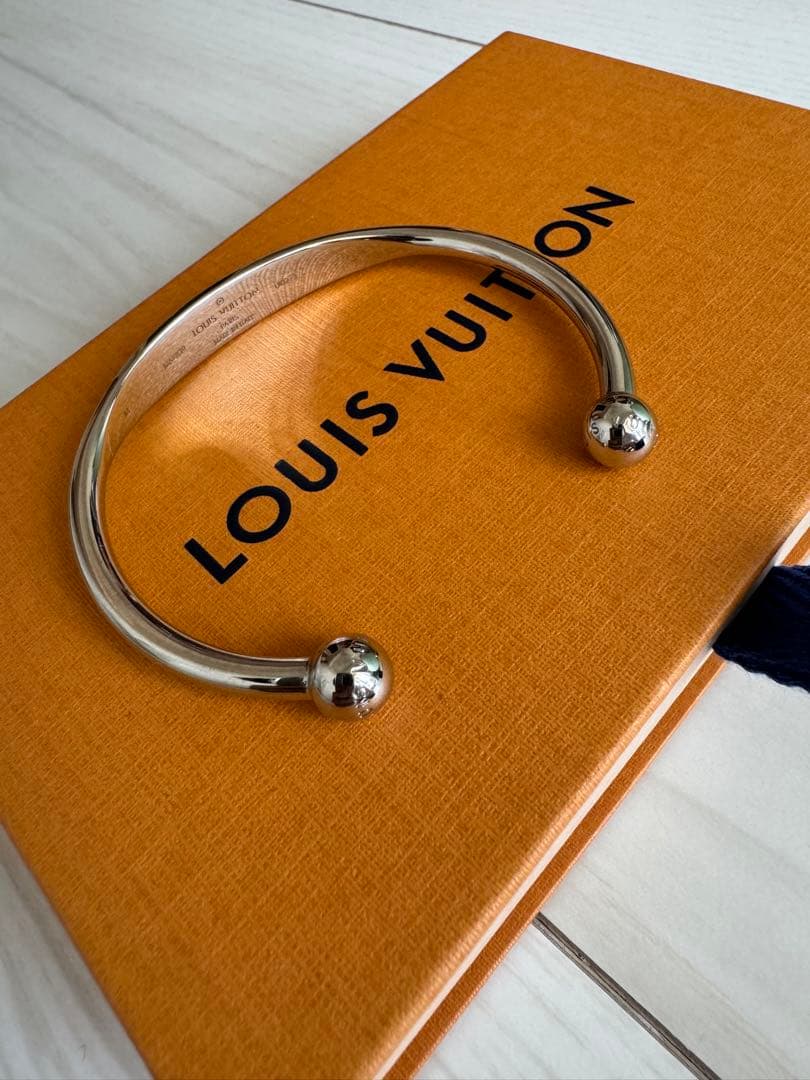 【t.t】ルイヴィトン　バングル　ジョンク・モノグラムメタル　Mサイズ