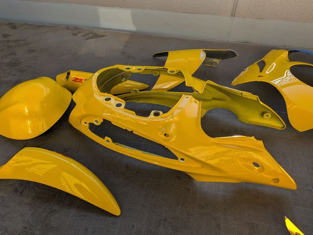 スズキ ハヤブサ 隼 GSX1300R 2型 フェアリングセット カウル 外装