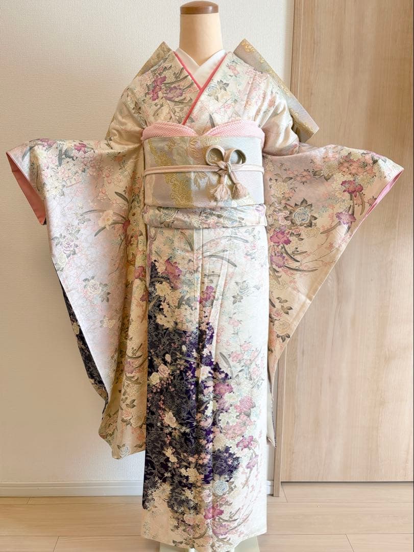 振袖セット 成人式応援 クリーム色系 紫系 ヴィンテージ MH2512261
