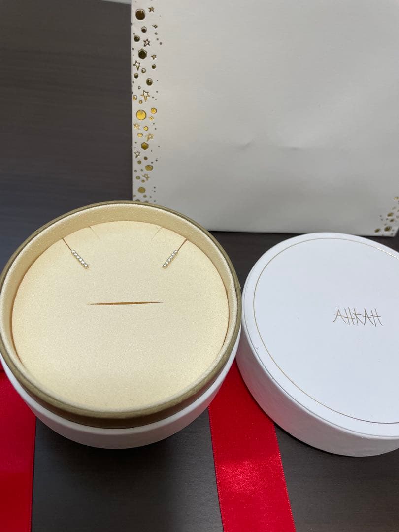 AHKAH アーカー ティナラインショートピアス 18K