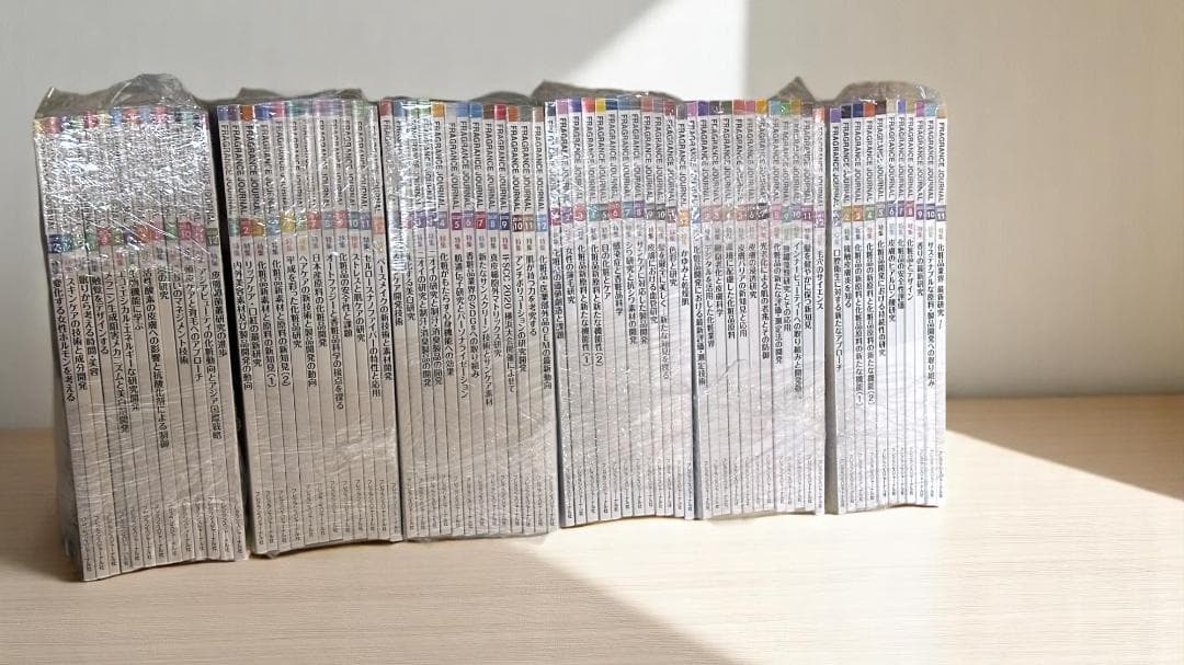 FRAGRANCE JOURNAL 6年分 約237,600円相当