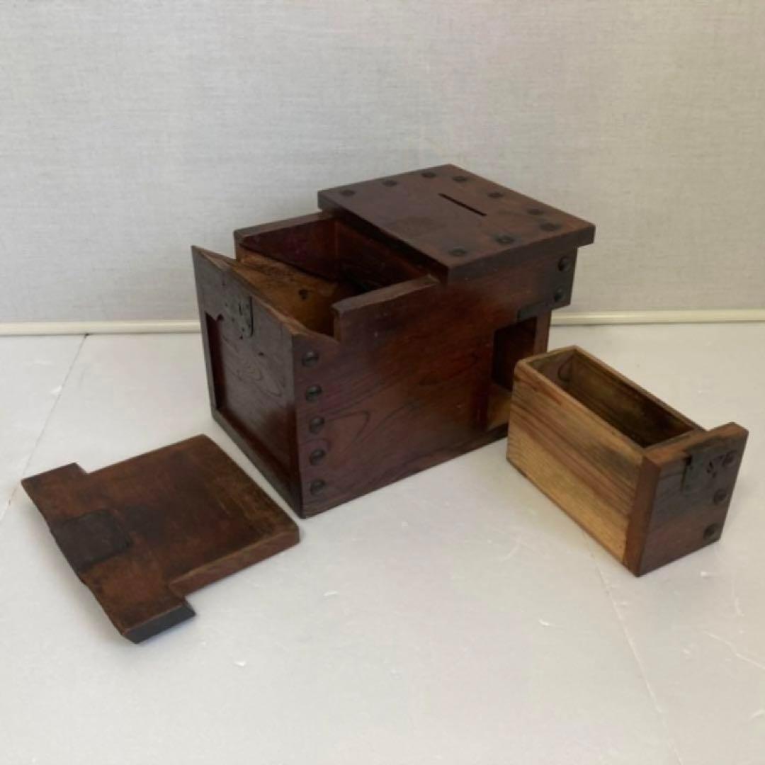 古い銭箱 千両箱 金庫 貯金箱 木箱 欅 木製 鉄 時代物 レトロ アンティーク