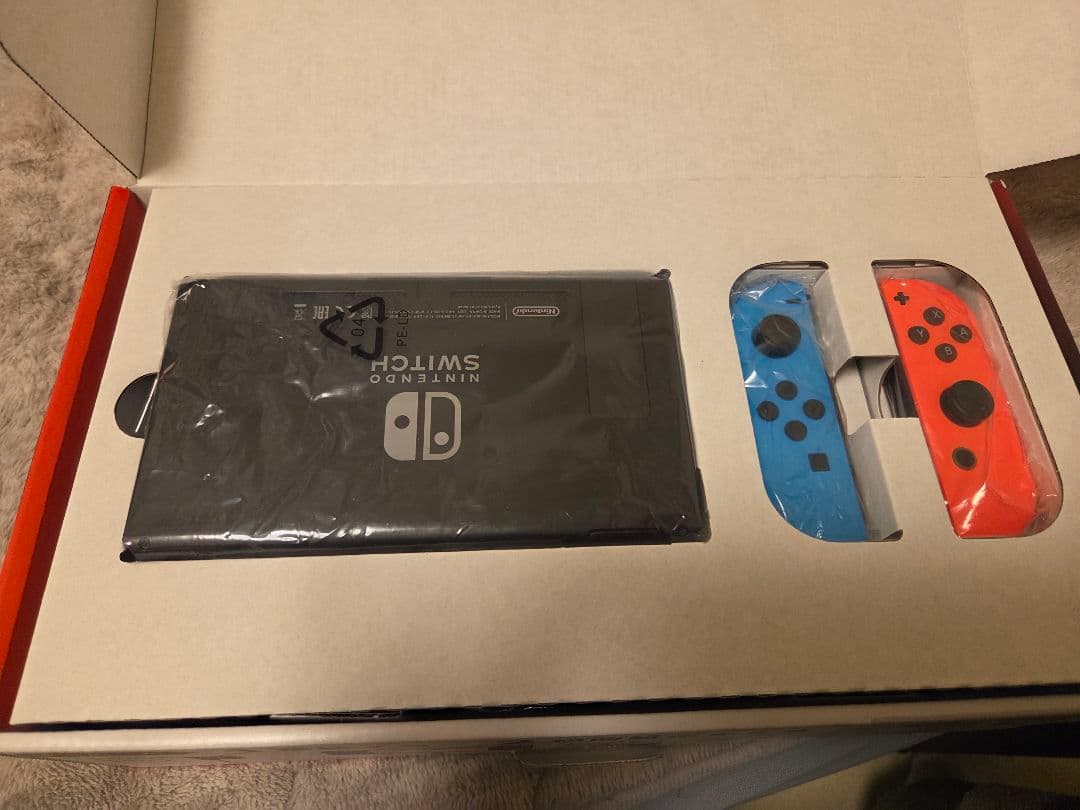 Nintendo Switch 本体 青とオレンジのジョイコン付き