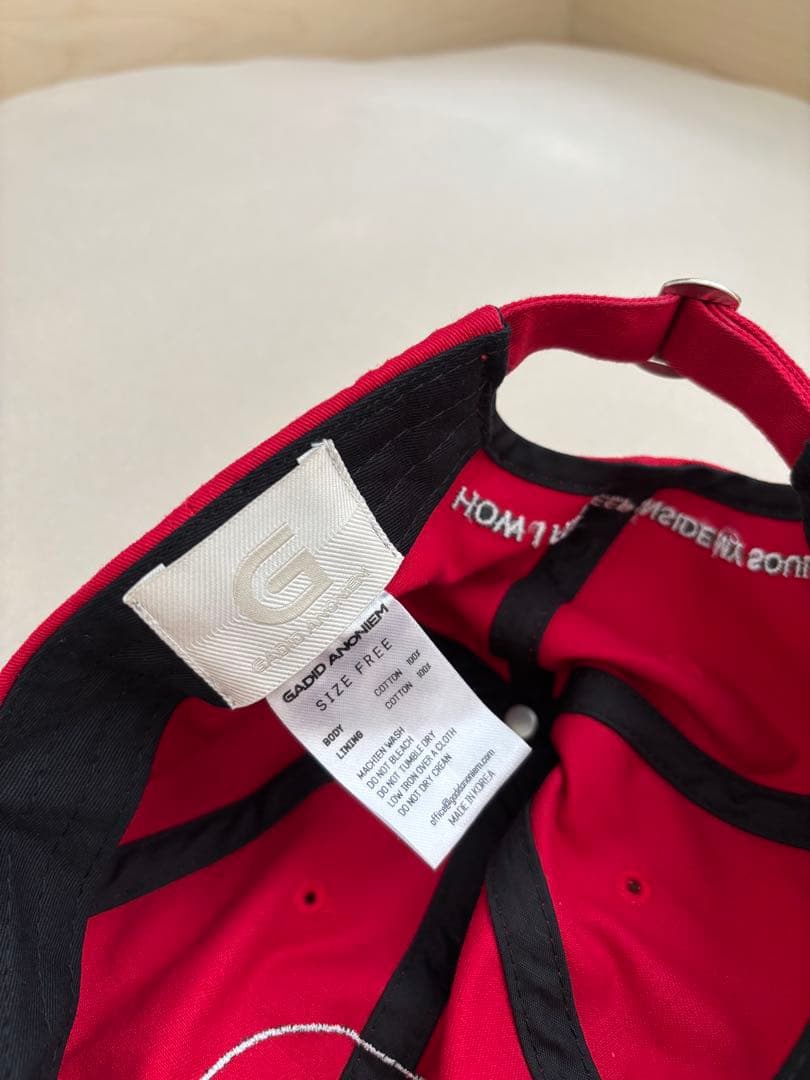 GADID ANONIEM 赤色キャップ フリーサイズ