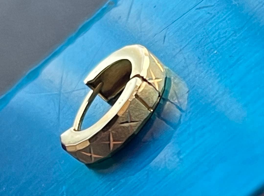 金 フープピアスk18