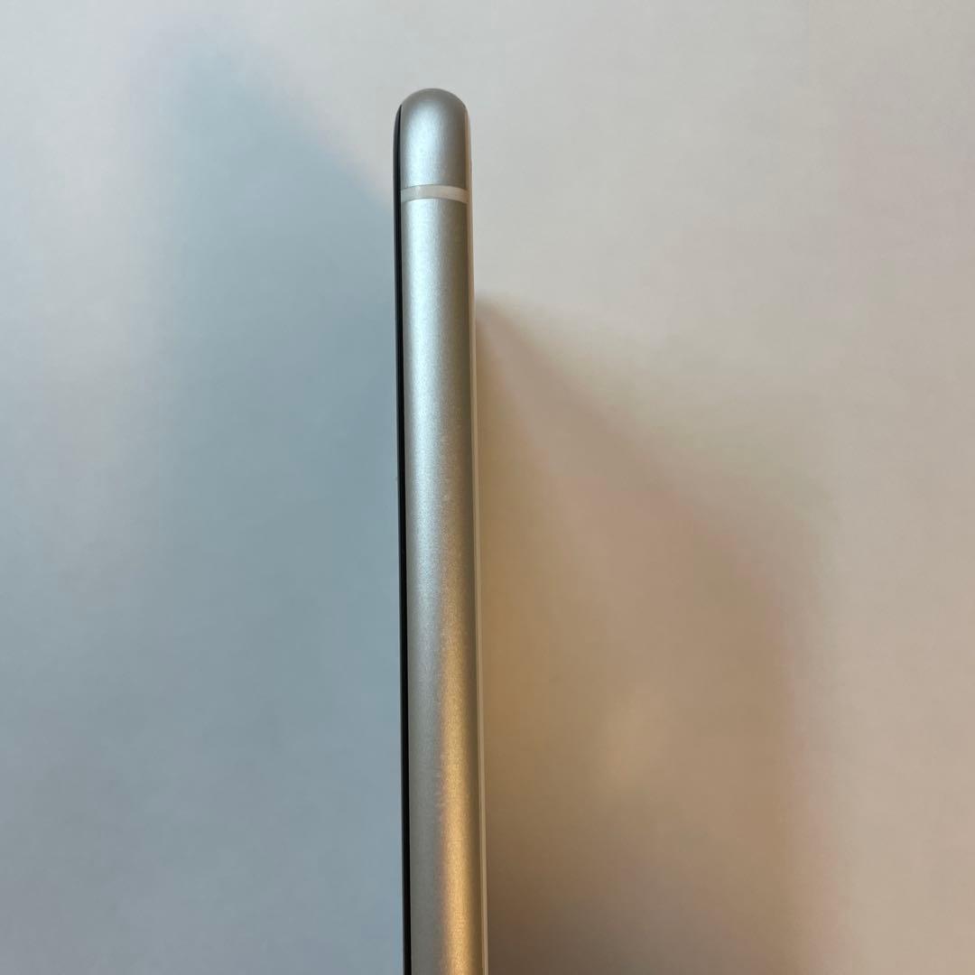 Apple iPhone XR ホワイト 6.1インチ