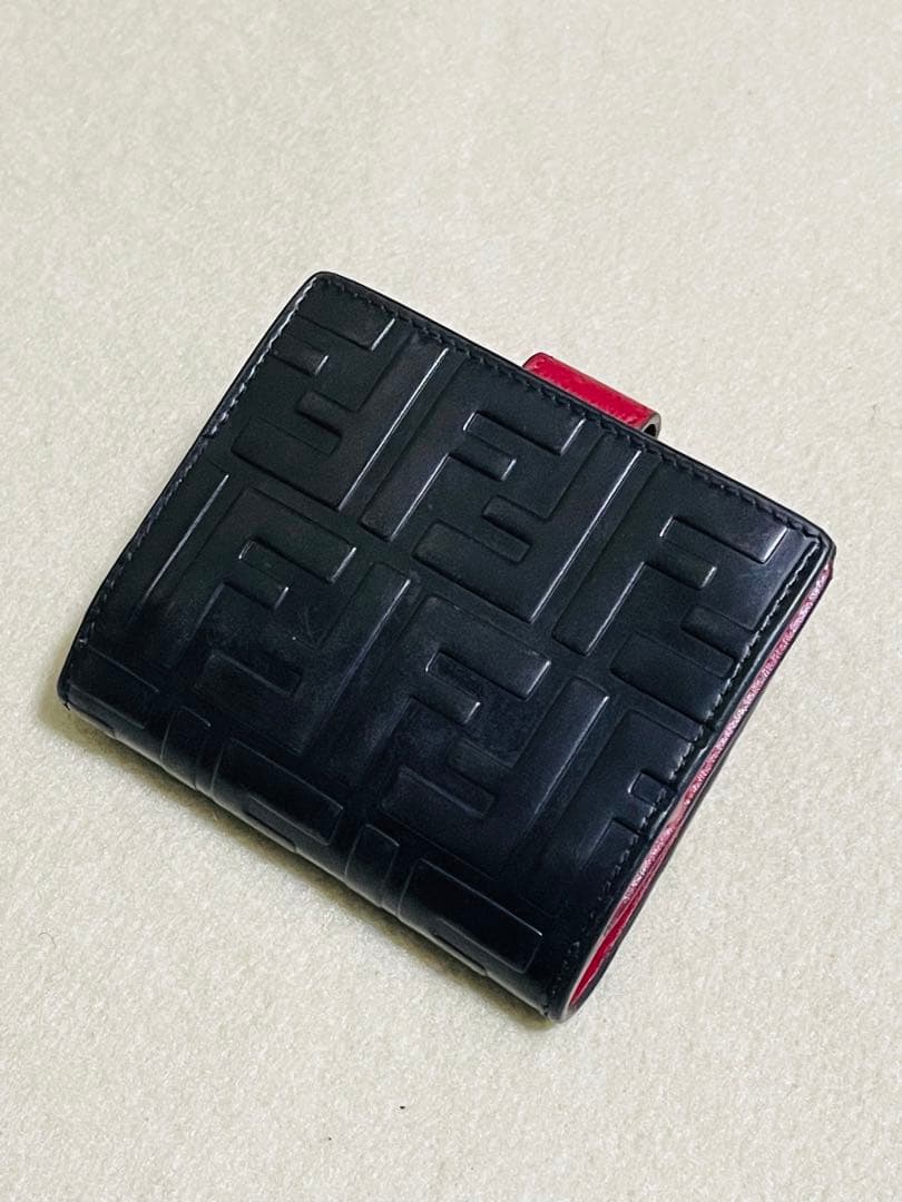 フェンディ　財布