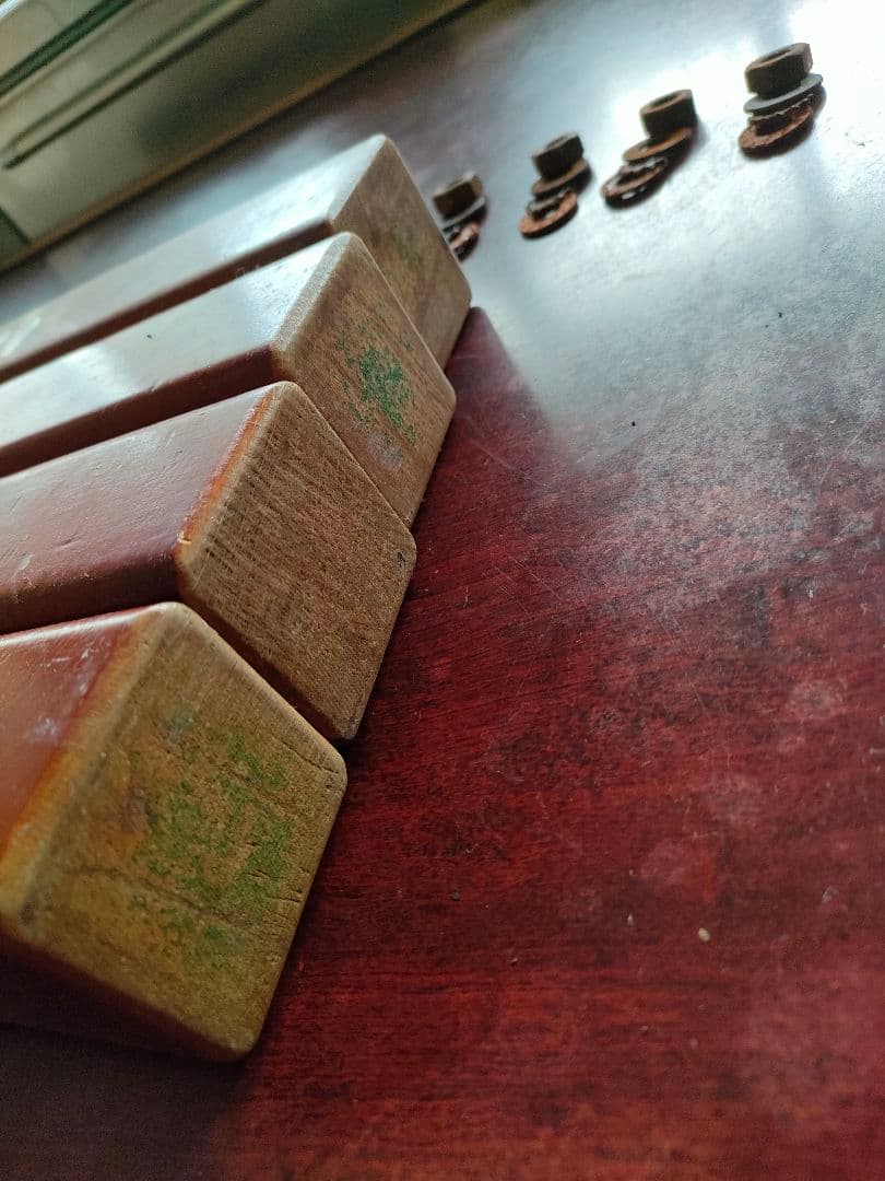 昭和レトロな豆炭こたつ(燃焼器付き)　縦80cm 横80cm 高さ37cm