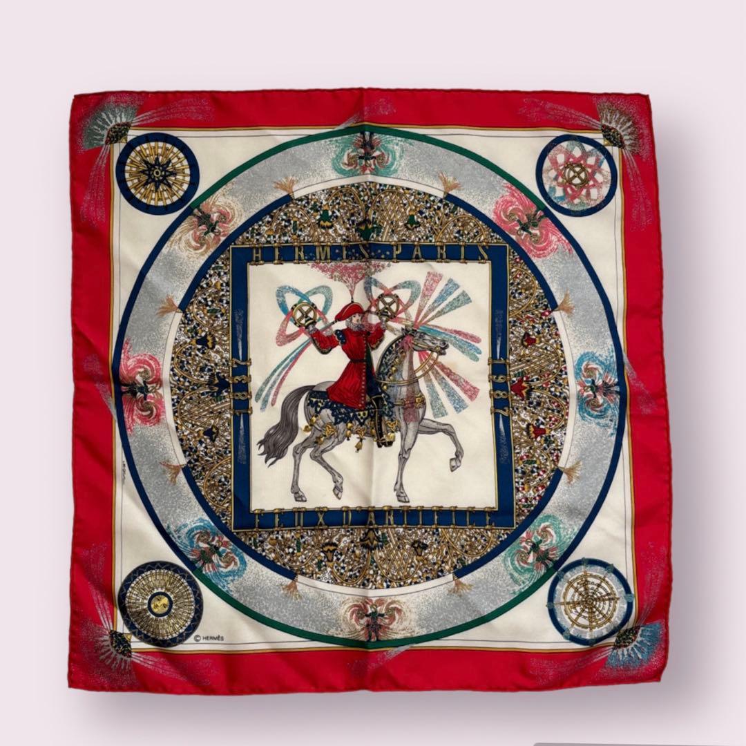 エルメス　スカーフ　花火　赤　小さい