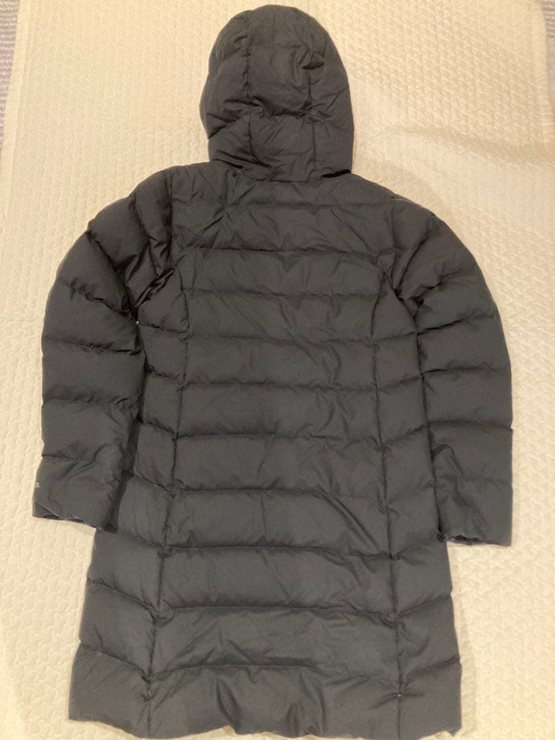 mont-bell フード付きロングダウンジャケット グレー