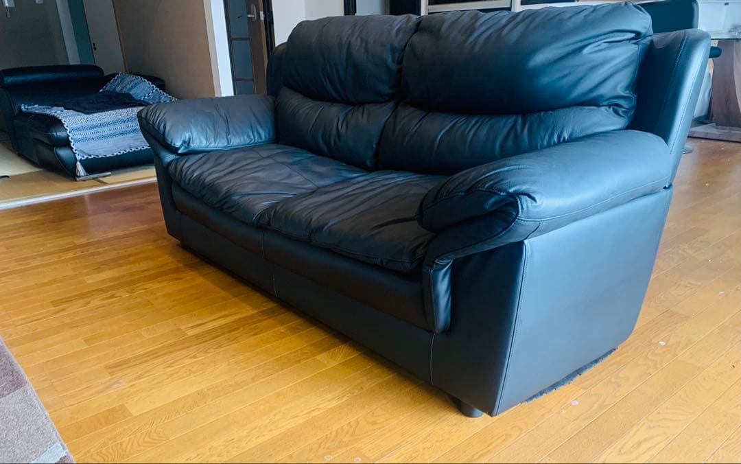 高級皮革柔らかいソファー　未使用に近い