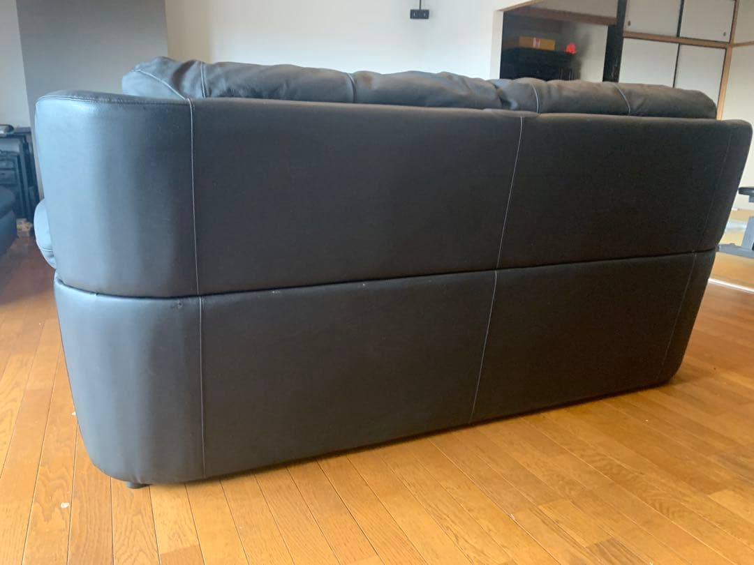 高級皮革柔らかいソファー　未使用に近い