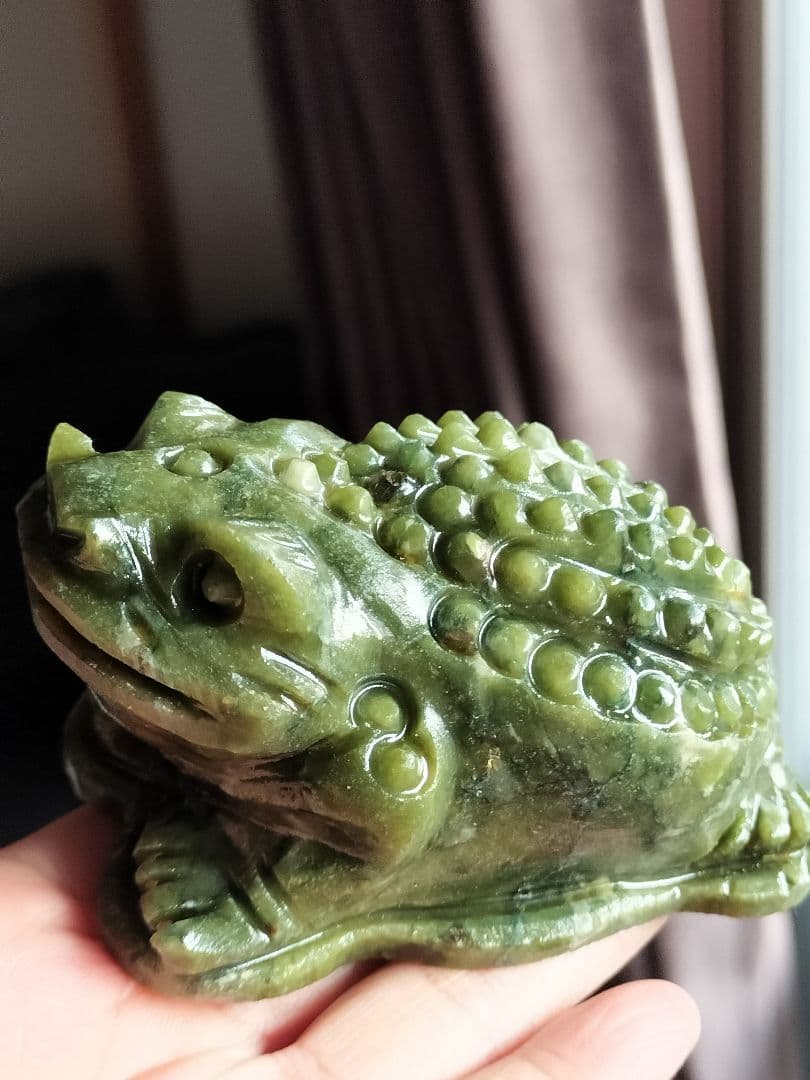 天然石　翡翠　金蟾　金運財運を招き　財が集める　開店置物
