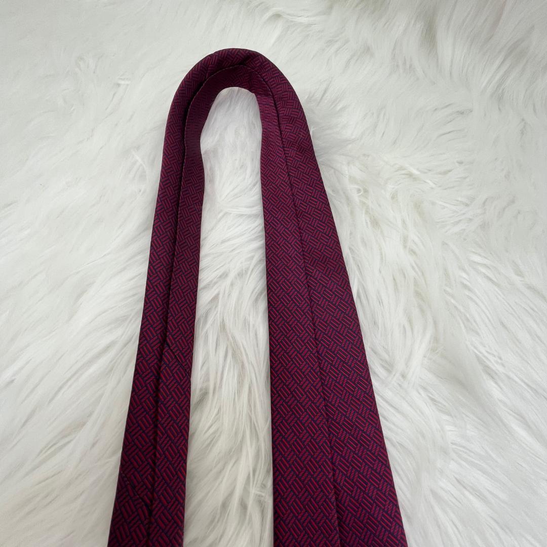 美品✨エルメス　HERMES 　ネクタイ　シルク100％　エンジ系