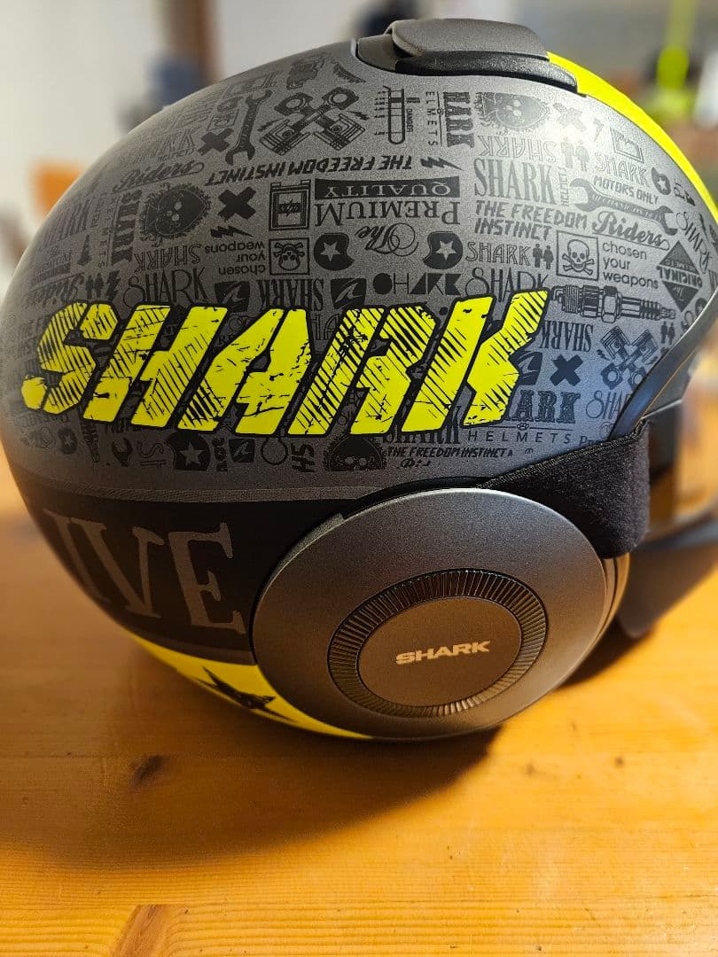 極美品 SHARK DRAK（シャーク ダラク）Lサイズ 布袋付 使用少