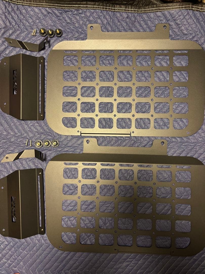 IPFJB64.JB74用サイドストレージパネルリヤウインドウガード(ジムニー)