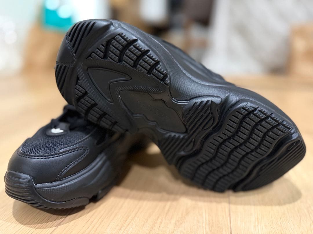 アディダス オズガイア 23.5cm