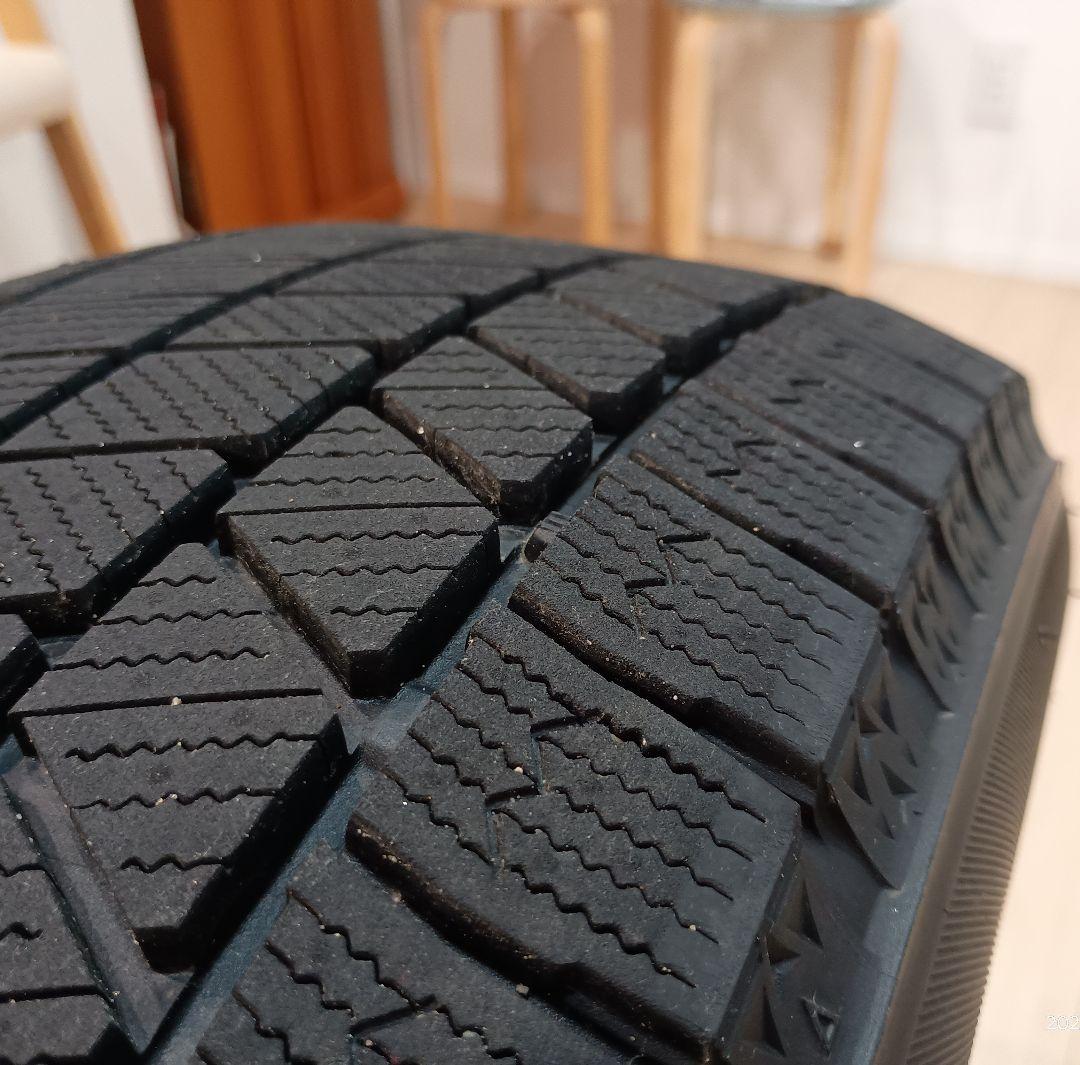 ネ 215/60R17 VRX3 ブリヂストン スタッドレス 2024年 １本